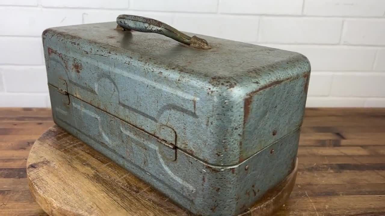 Distressed Vintage Blue Metal Tackle Box Old Fishing Gear Metal Box With  Lid Old Fishing Gear Metal Box to Display Fishing Decor -  Norway