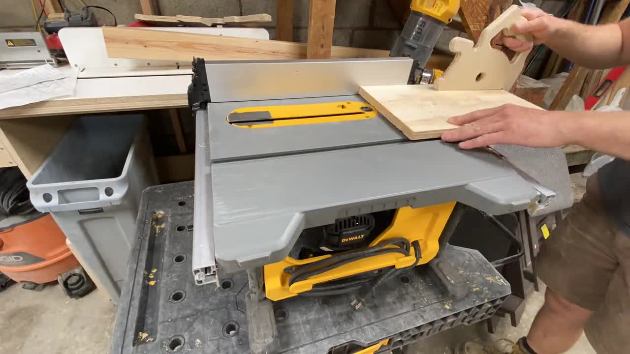 Circular Saw Shaped Table Saw Push Stick Template PDF Download