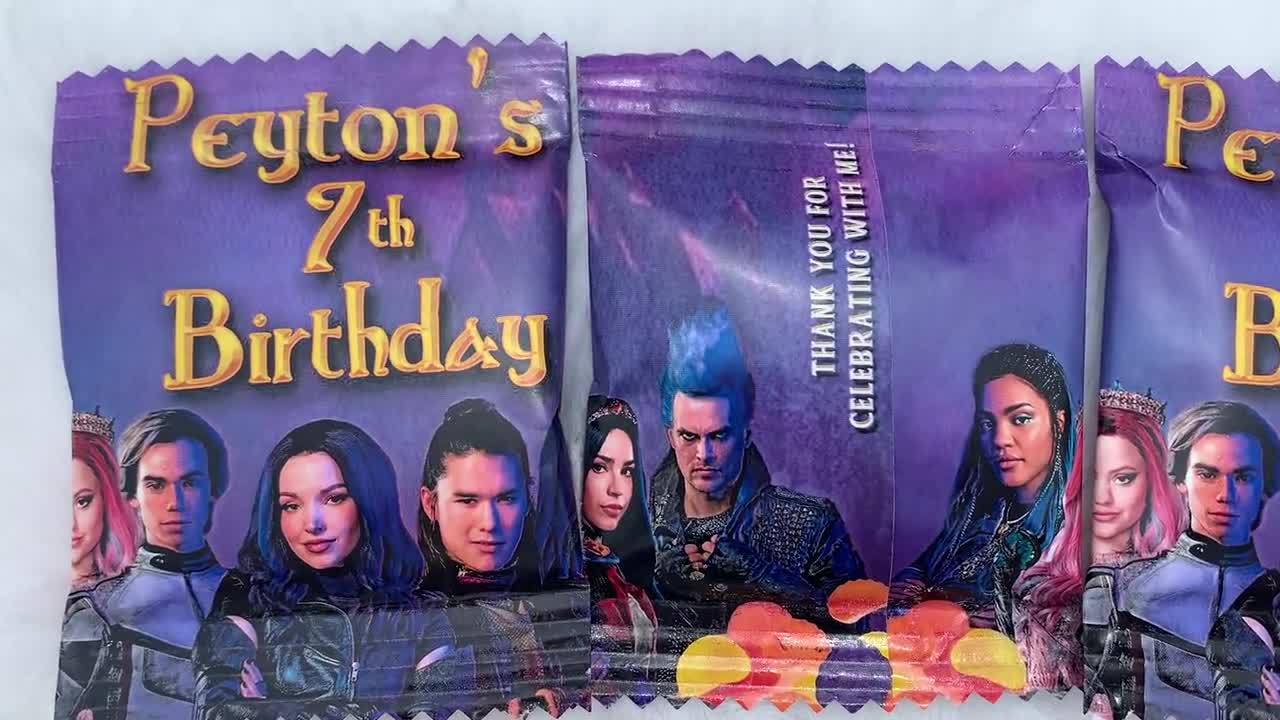 Lip Balm, Disney Descendants Birthday Party Favors, Carlos, Evie, Mal, Jay,  Descendants Party Favors, Descendants Party Supplies, Favors 