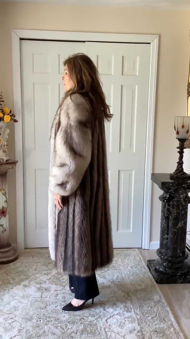 フォックスのタキシードカラー付きヴィンテージラクーンファーコート