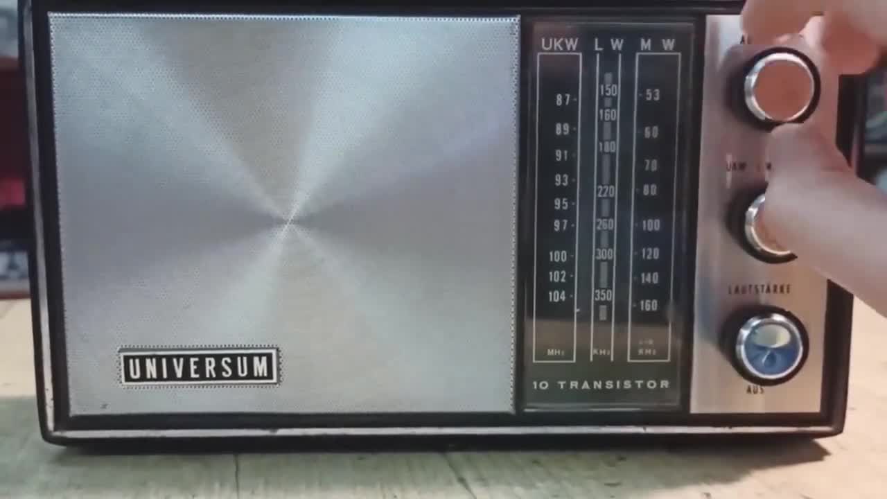 Universum 10 Transistors 1968 Vintage Radio / UKW-3 Radio / Collectible  Radio Leather Case/ Rare Portable Radio Germany / LW MW 