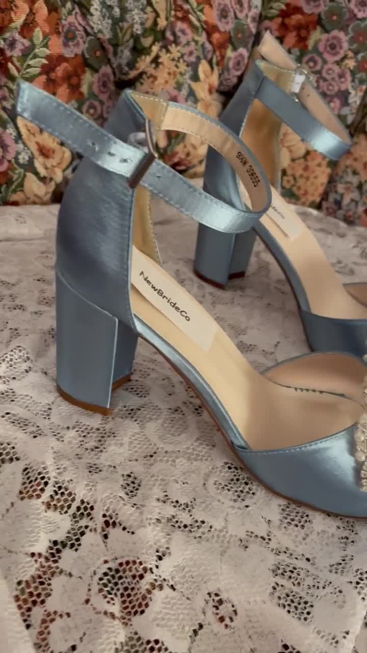 Dusty Blue Thick Mid Heels BLING Zapatos de boda Saten 2 1 2 tacones Bling Blue para MOB o la mama del novio BLING Block Satin Heels zapatos de boda