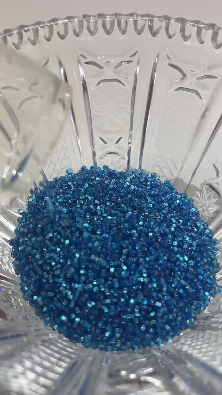 11/0 Opaque Cornflower Blue Seed Beads, 2mm Rocailles - Item Number 11966