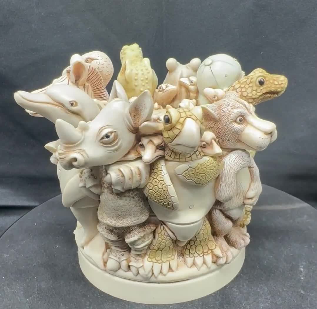 Vintage Retired Harmony Kingdom 