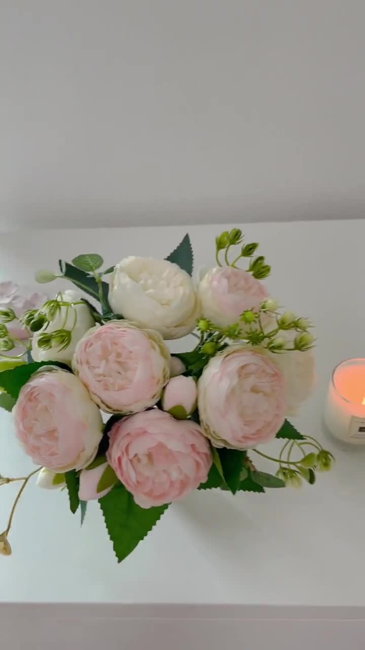 Composizione di peonia rosa bianca o rosa in vaso di vetro per la  decorazione domestica, centrotavola in seta di peonia, composizione di fiori  finti di peonia rosa artificiale -  Italia