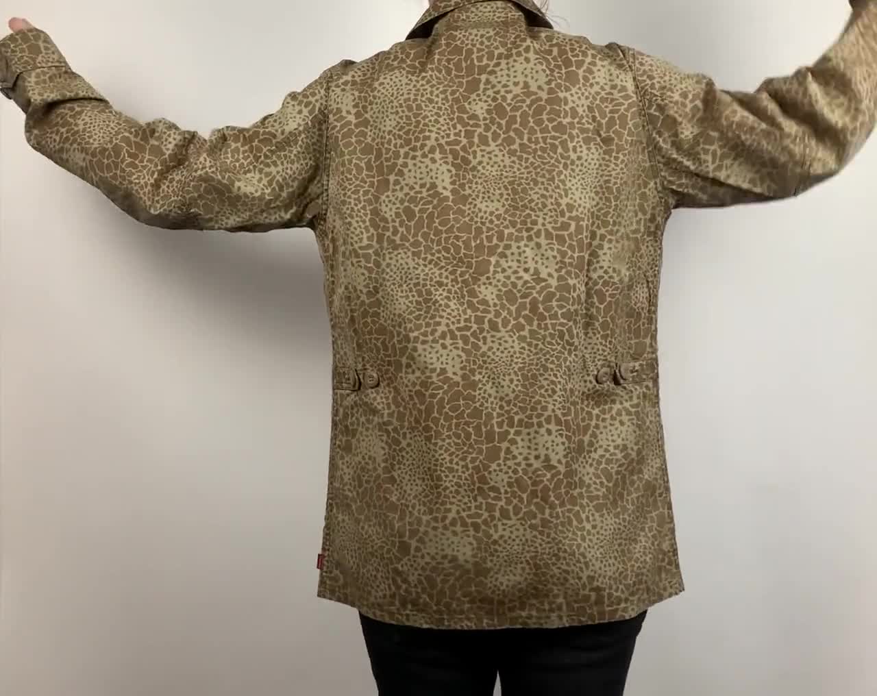 Supreme Jacket - Giraffe Camo Field Jacket, Beige