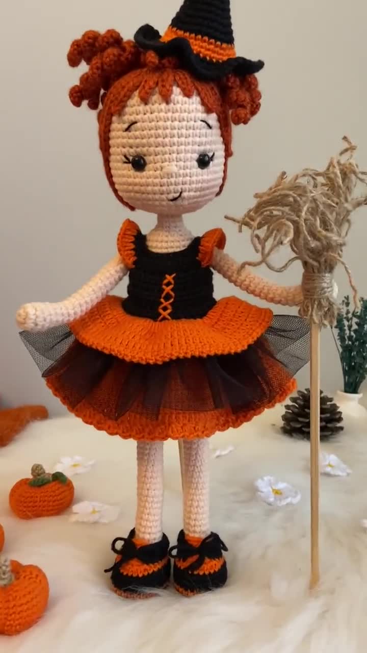 Halloween Witch Helis Doll Amigurumi Pattern / English pattern / crochet  doll pattern /handmade