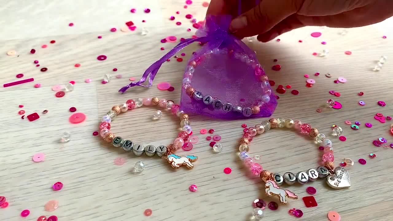 Braccialetti personalizzati per bambini. Regalo di fratello. Sorella  maggiore presente. Bracciale personalizzato. Regalo per bambini. Piccolo  regalo. Nome. Regalo bambina -  Italia