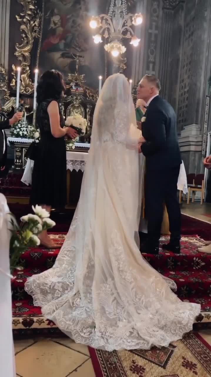 Winter Wedding dress long Sleeve Unique Wedding Gown Winter Wedding dress long Sleeve Unique Wedding Gown
