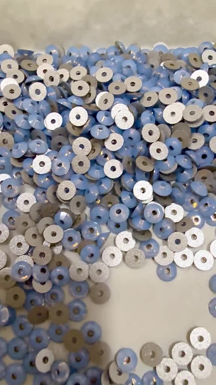 3 mm スワロフスキー 3128 エアブルーオパール ロクローゼン ライン