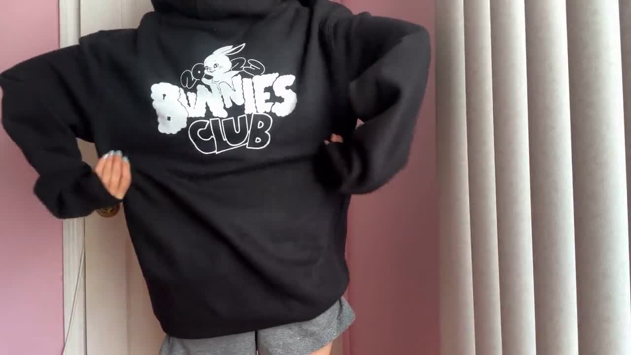 NewJeans Bunnies club HOODY (Black)-