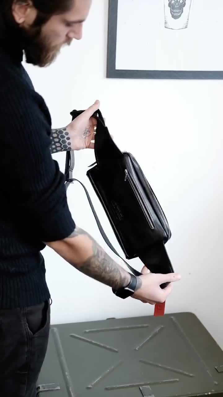 Riñonera de cuero orgánico hecha a mano: Neo Boombag Fanny Pack video poster