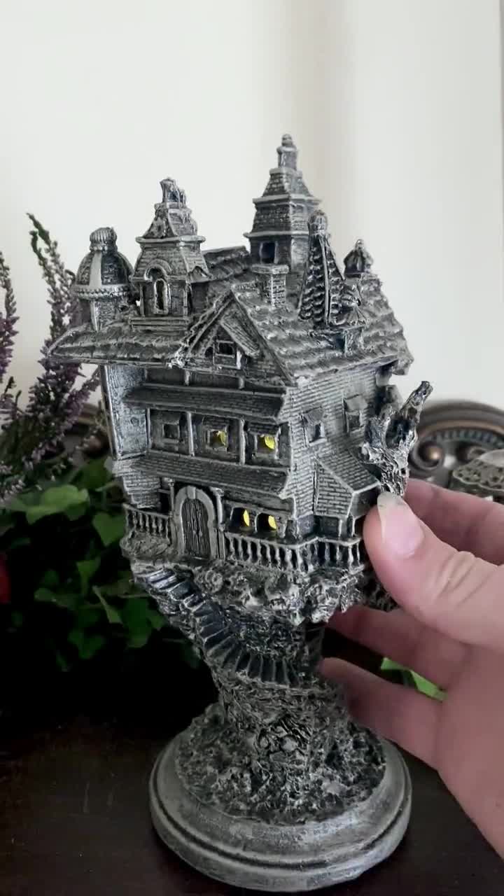 y*p様 Haunted Mansion オルゴール 約15cm Haunted Mansion, Resin Sculpture With LED Tea Light | Victorian