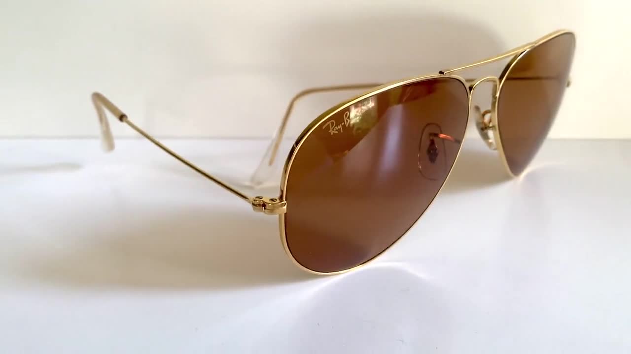 Vintage Ray Ban aviator Chromax sunglasses B&L USA - 62mm 80s Driving Series video poster