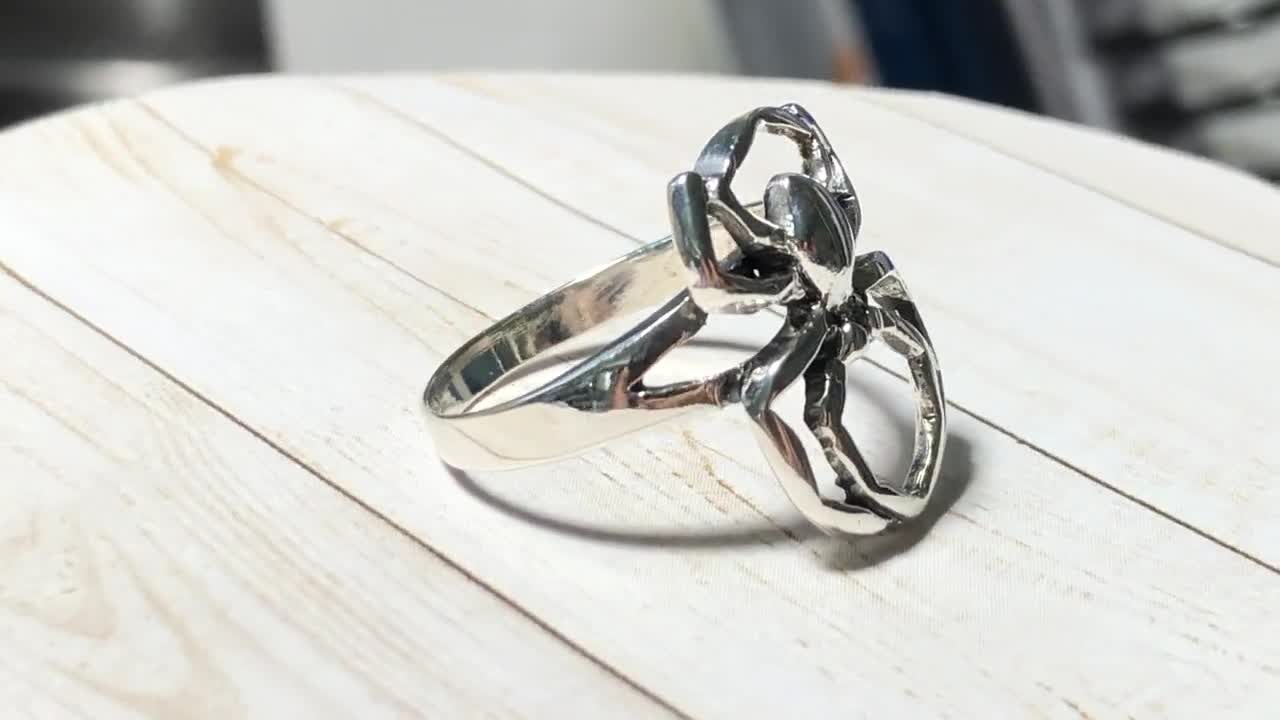 Buy Oversized Spider Ring Silver Spider Jewelry Witch Bachelorette Witch  Costume Goth Ring Halloween Ring Creepy Jewelry Tarantula Online in India -  Etsy