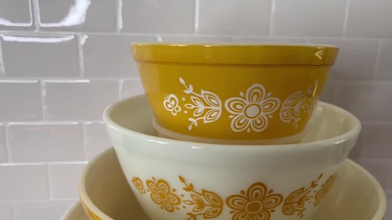 GOLDEN BUTTERFLY ROUND BOWL