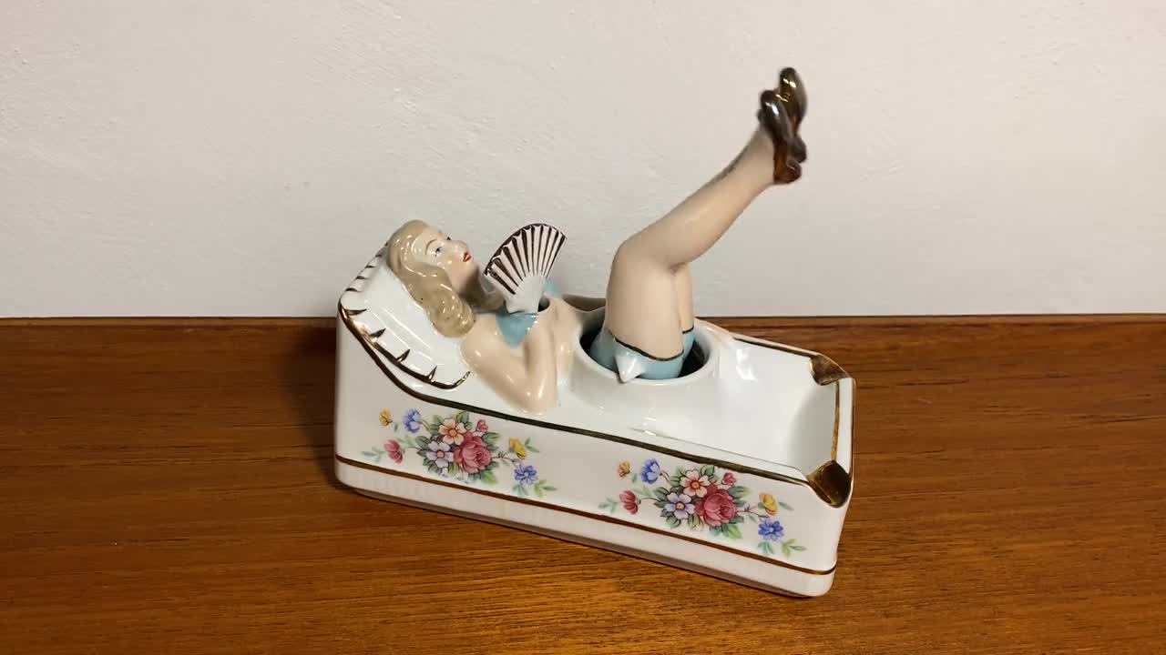 Naughty Nodder Ashtray as New Cocky Rosemarie Gerold Porcelain 50s - Etsy