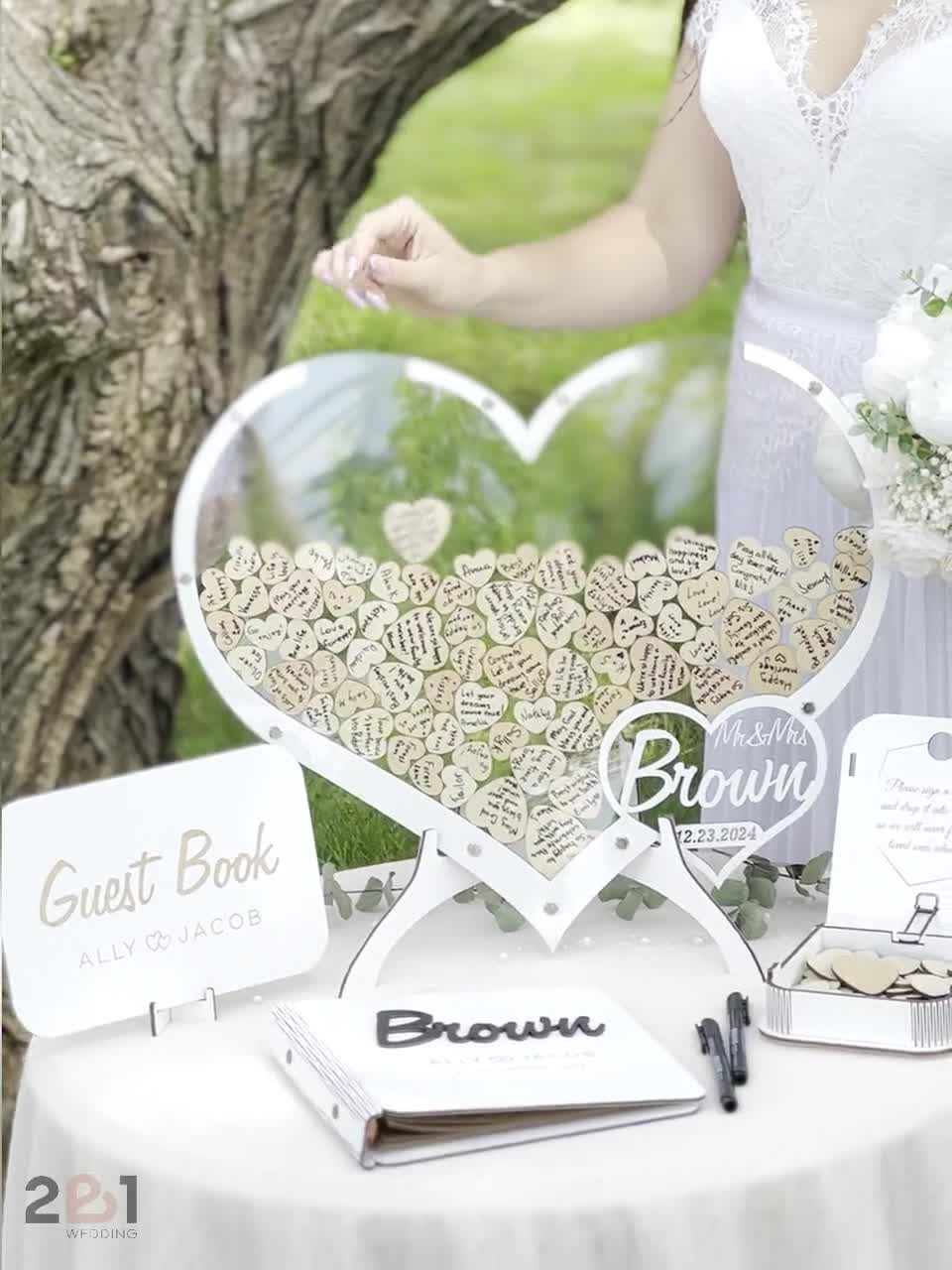 Qivine Libro degli Ospiti Matrimonio, Cornice Legno per Libro degli Ospiti Guestbook Matrimonio con 100 Cuori Non Stampati, per Decorazione di Nozze Battesimo Festa (Cuore amorevole