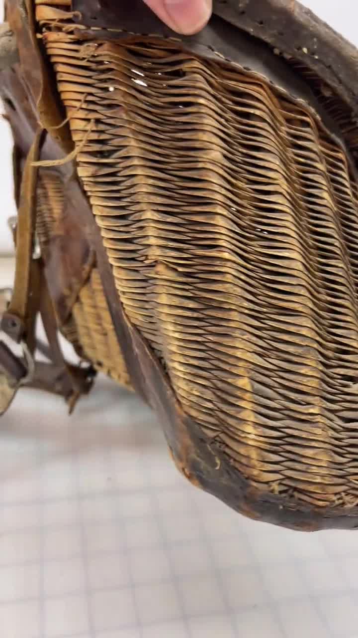 Vintage Fishing Creel, Cabin Decor, Fish Basket, Lodge Shelf Decor