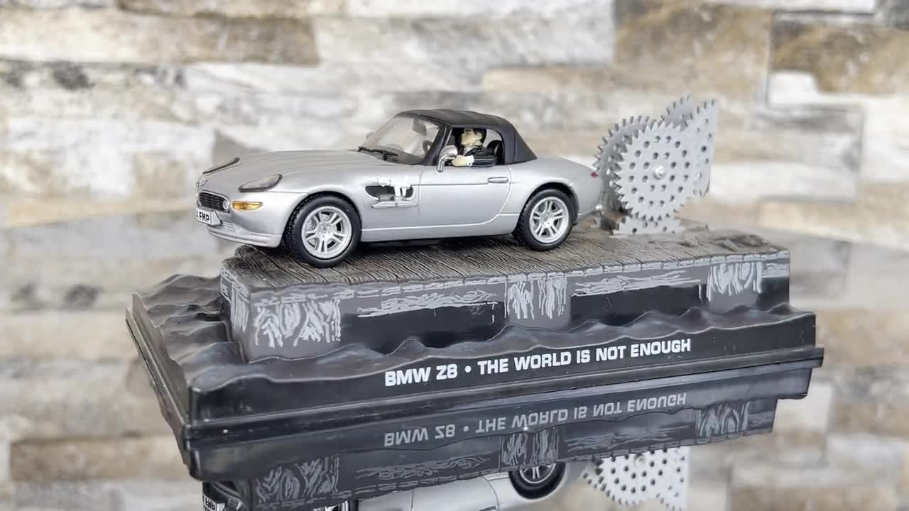 1/18 ダイキャストカー BMWディーラー限定販売 007 BMW Z8 1/18 ダイ