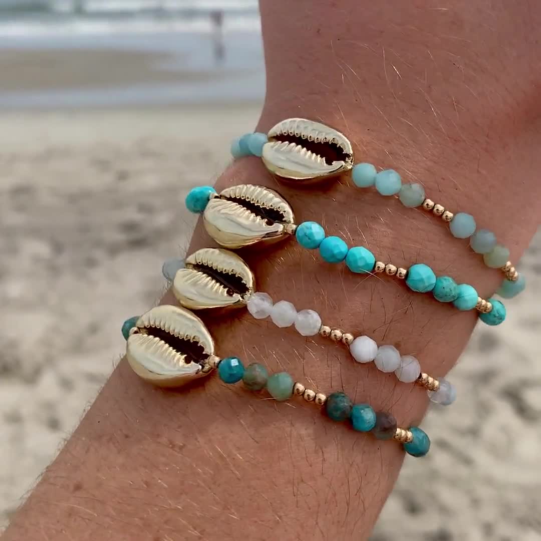 Amazon.com: meekoo 4 Pieces Natural Cowrie Shell Ankle Bracelets Seashell  Crochet Ankle Bracelet Handmade Boho Anklet Jewelry Adjustable Shell Bead  Anklet for Women Girls Hawaii Beach Parties (Style A): Clothing, Shoes &