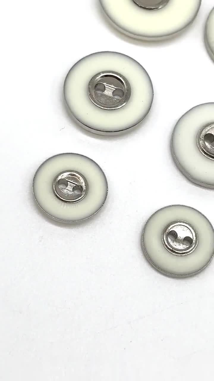 Lot De 10 Boutons Vintage Argentés 23 Mm – Décor Blanc Et Ancre En Relief – Pour Customisation