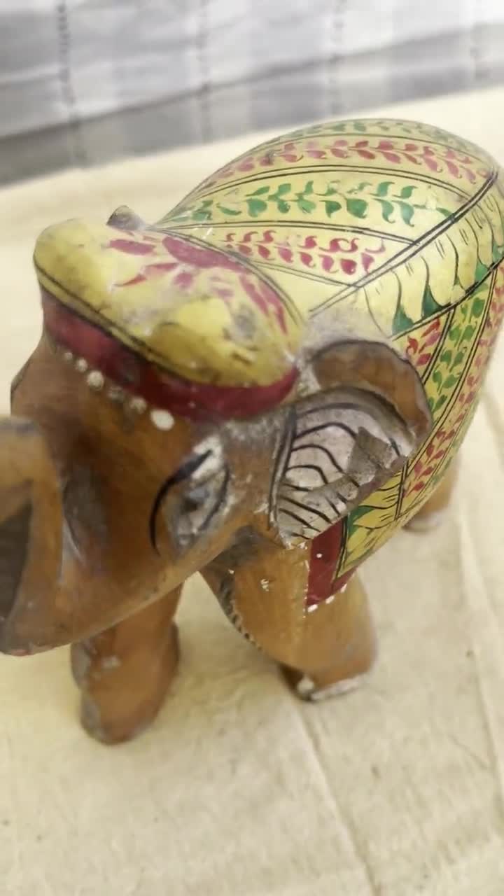 象の展示品、収集価値のある芸術品、動物の彫刻、室内装飾、インドの手