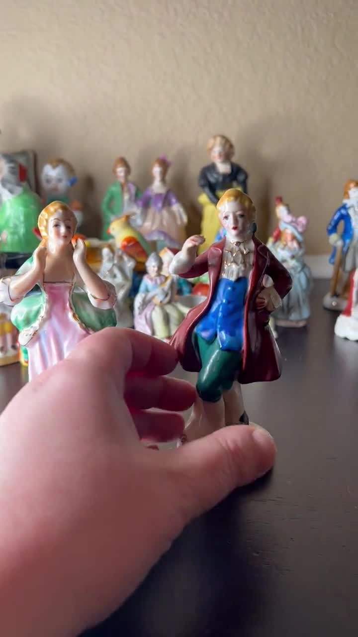 Vintage 1940's Made in Occupied Japan Colonial Couple Dancing