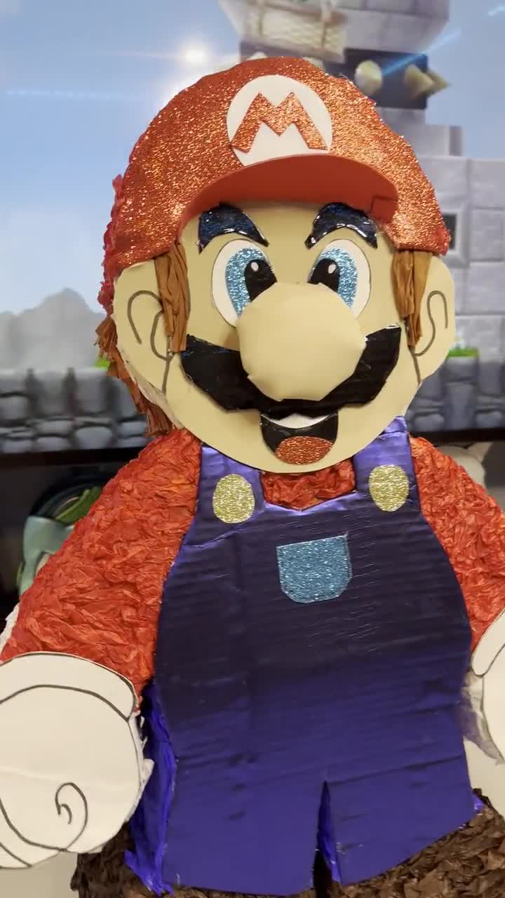 Piñata Mario Faite Main - Décoration Anniversaire Super Mario - Multicolore