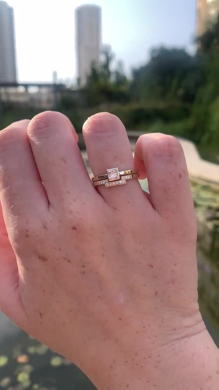 Elegant 1 Carat Square Cut Diamond Engagement Ring