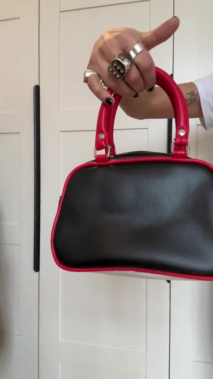 FIORUCCI 00s Vintage Sporty Designer Leather Bag W Reds