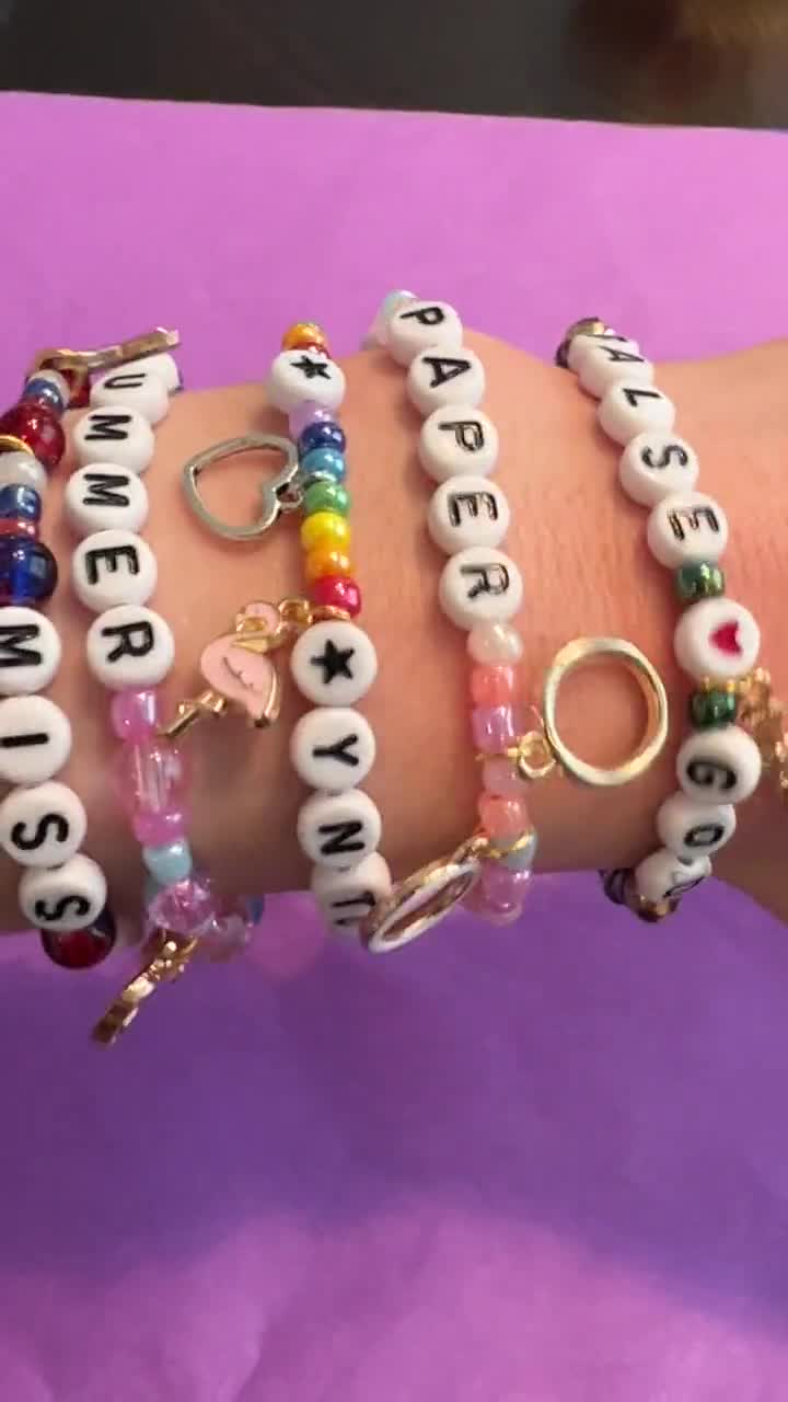 5-PACK LOUIS TOMLINSON Friendship Bracelets With Charms -  New
