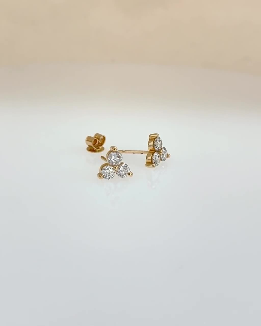 14K Gold Round Cut Diamond Trio Tiny Stud Earrings / Simple Three Stone  Cluster Earring / Tiny Diamond Studs / 3 Stone Studs / Gift for her - 14Kt