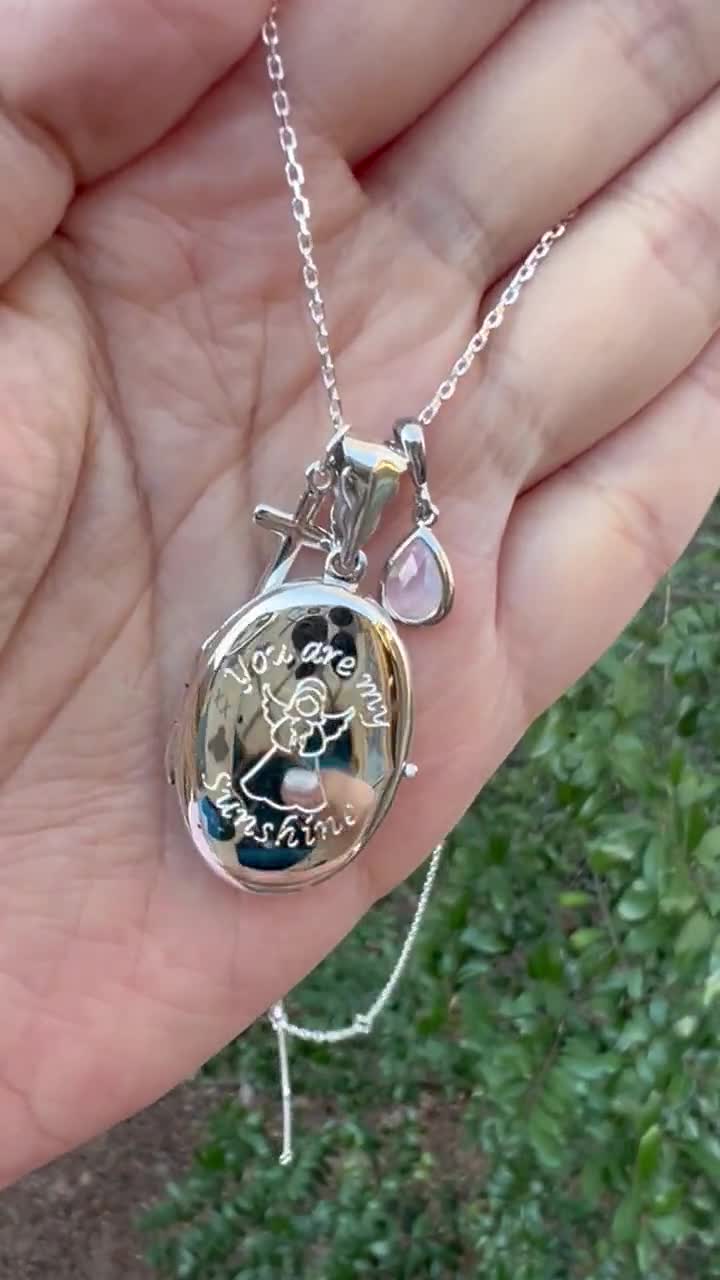 写真入りカスタム刻印ロケットネックレス、十字架付きメモリアル