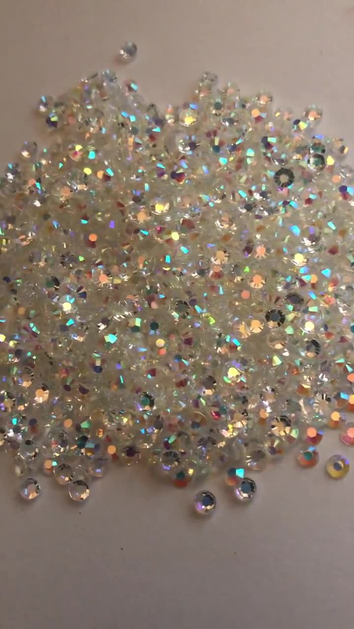 CLRDIVA 5000pcs 3mm Gold Flatback Resin Rhinestones Bulk Jelly Gems Flat  Back Crystals Non Hotfix Wholesale Stones Diamonds for Crafts Tumblers Face