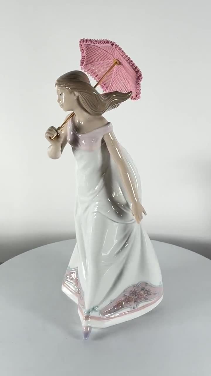 リヤドロ 磁器製 日傘をさす女性像「午後の散歩」 #7636 - Etsy 日本