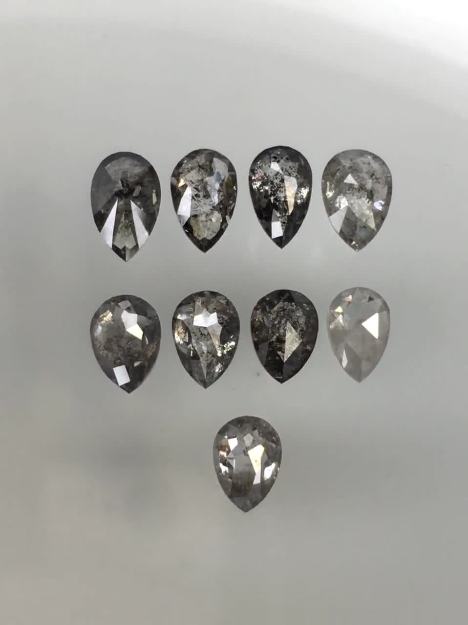 0.60 CT Pera Forma Diamante Naturale Loose Diamond Naturale Grigio Nero  Diamante Pera Forma Sale sciolto e Pepe Diamante Vero Diamante -  Italia