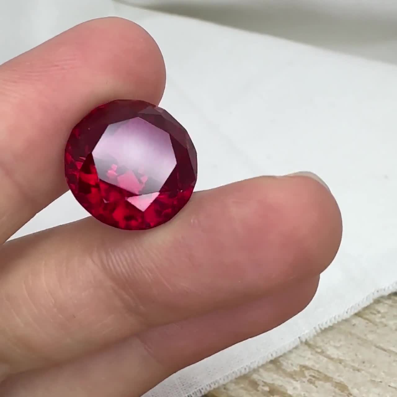 rubyページ lab-ruby-rose-cut-round-shape-