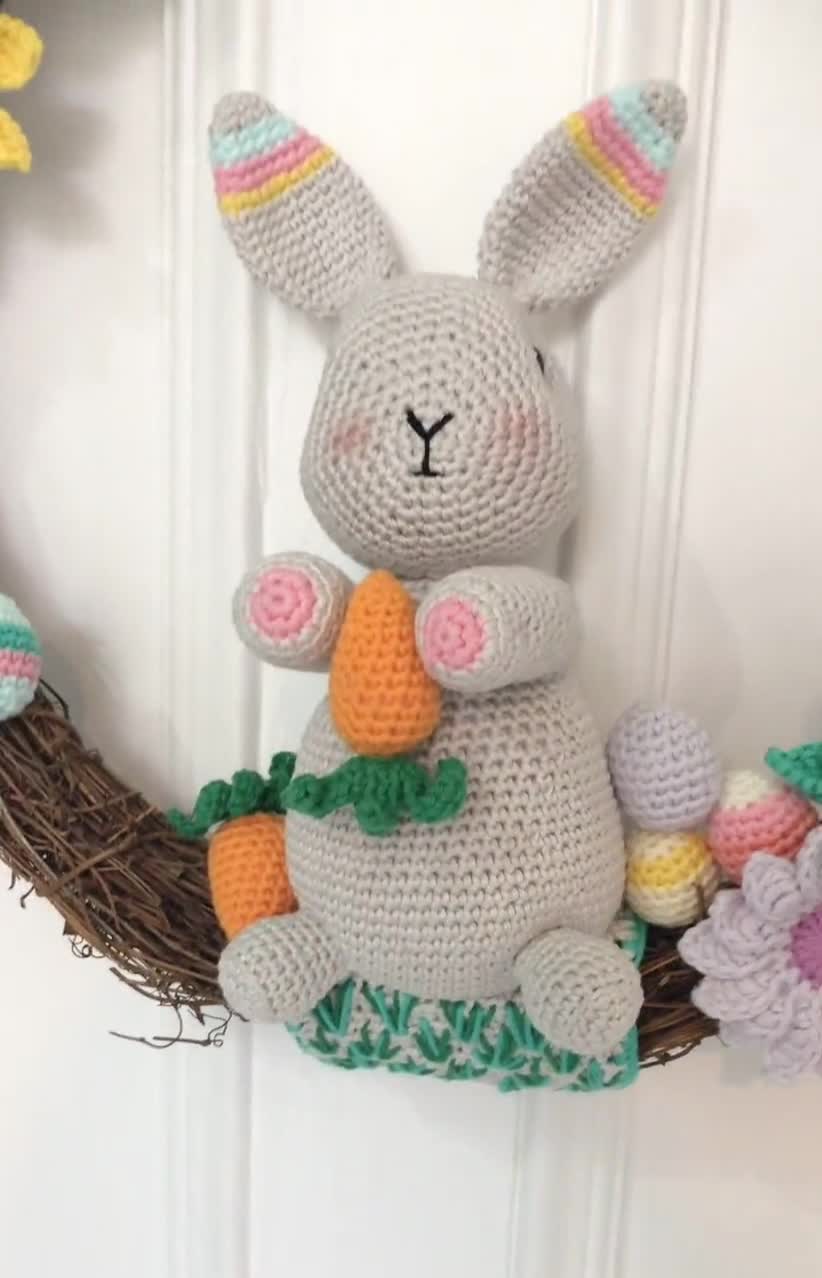 Bunny Wreath, Wreath, Bunny, Easter Bunny, Bunny Decor, Easter Decor, –  Krazy Mazie Kreations