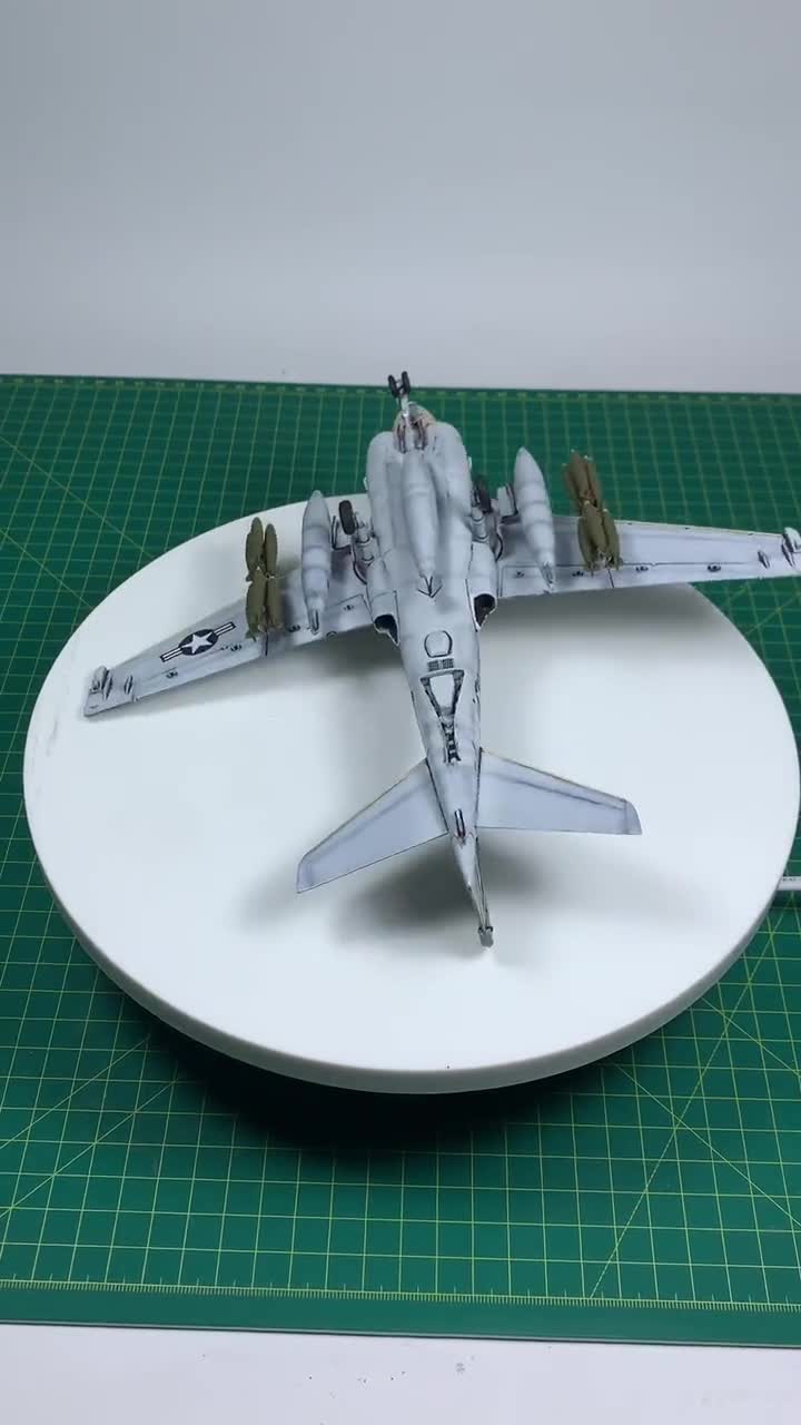 US Navy A-6E Intruder VA-35 Black Panthers 1:72 Pro Built Model