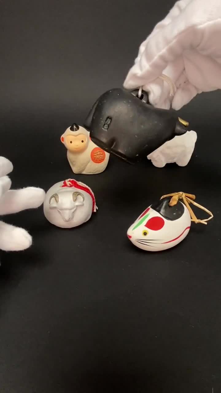 日本の土鈴、動物鈴、ヴィンテージ土鈴、手作り陶器人形、干支動物