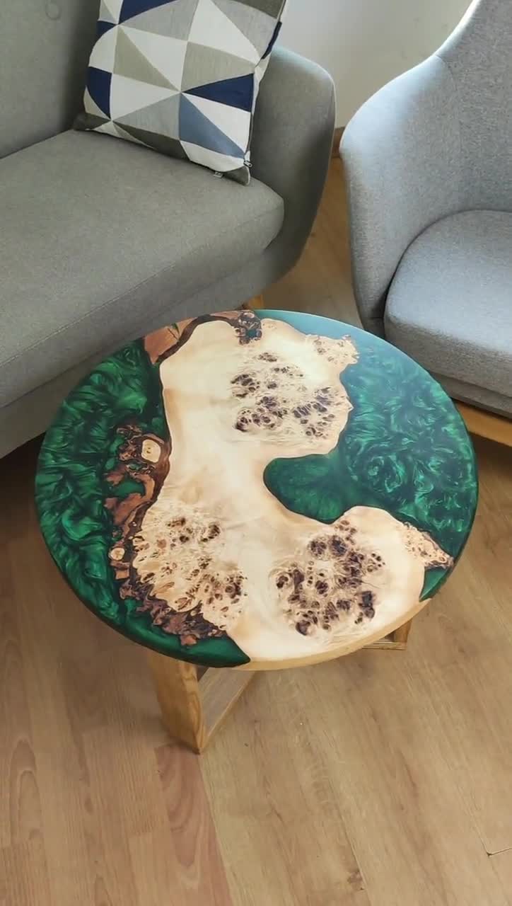 Tavolino rotondo Amall, tavolo foresta in resina epossidica, tavolo da  soggiorno, tavolino piccolo, tavolino rustico, tavolo rotondo, mobili  vintage -  Italia