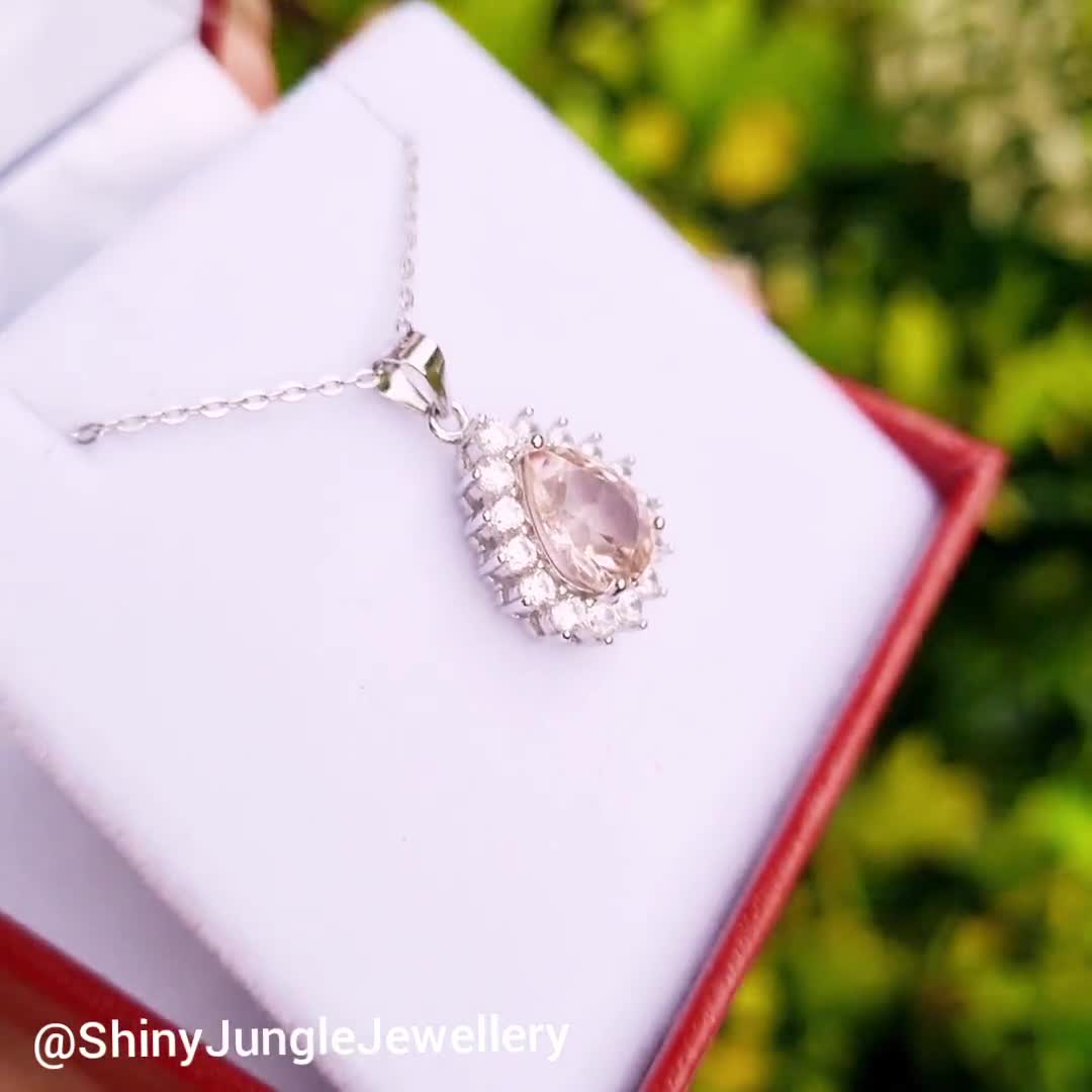 Orecchini piccoli in argento e rodolite – SabinaLab Shop