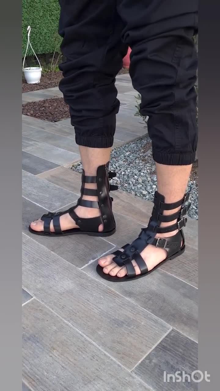 Gladiator sandals for men in black real calf leather | The leather craftsmen