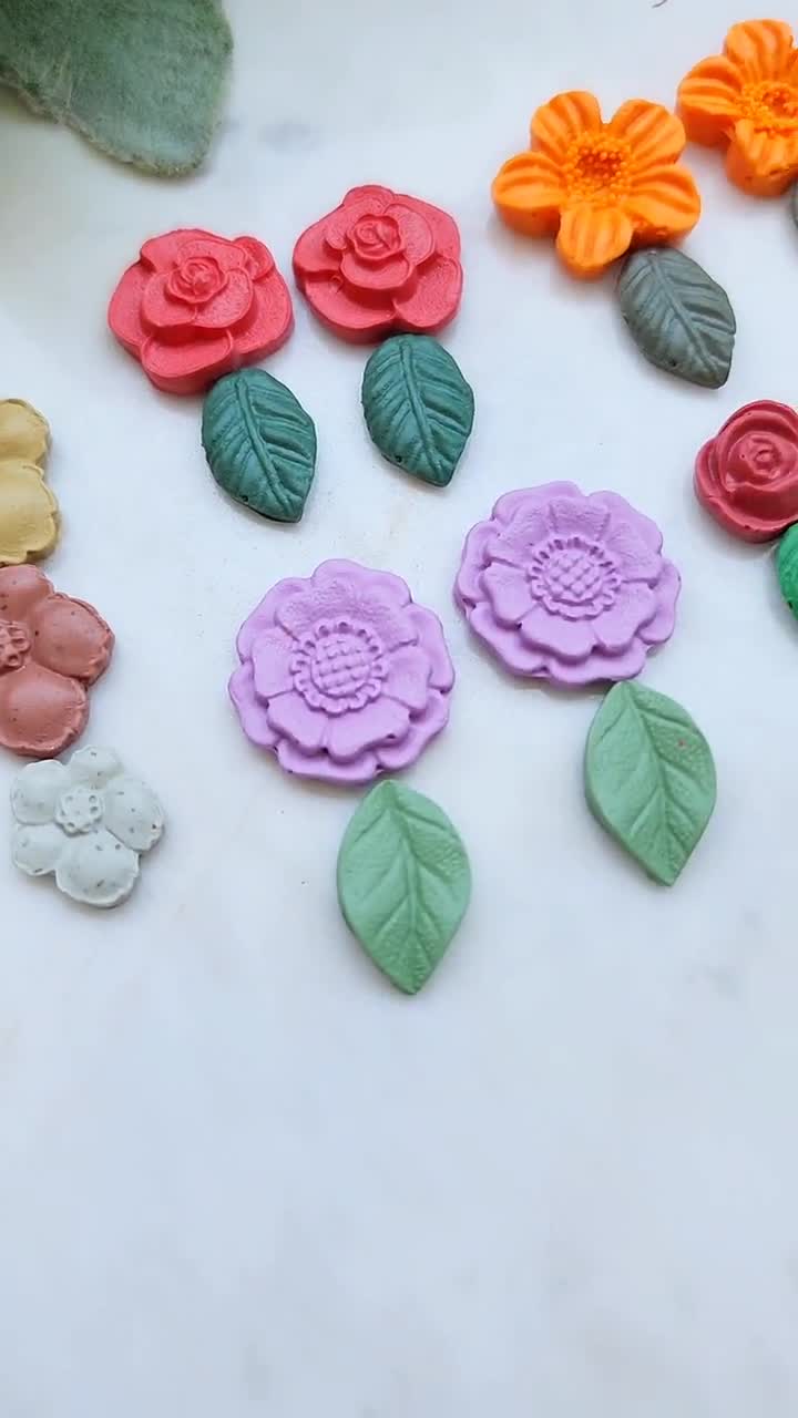 Mini molde de arcilla polimérica para fabricación de joyas, 9 piezas, ramo  Floral, pendiente de arcilla, textura en relieve 3D, hojas de rosa, moldes  en miniatura - AliExpress