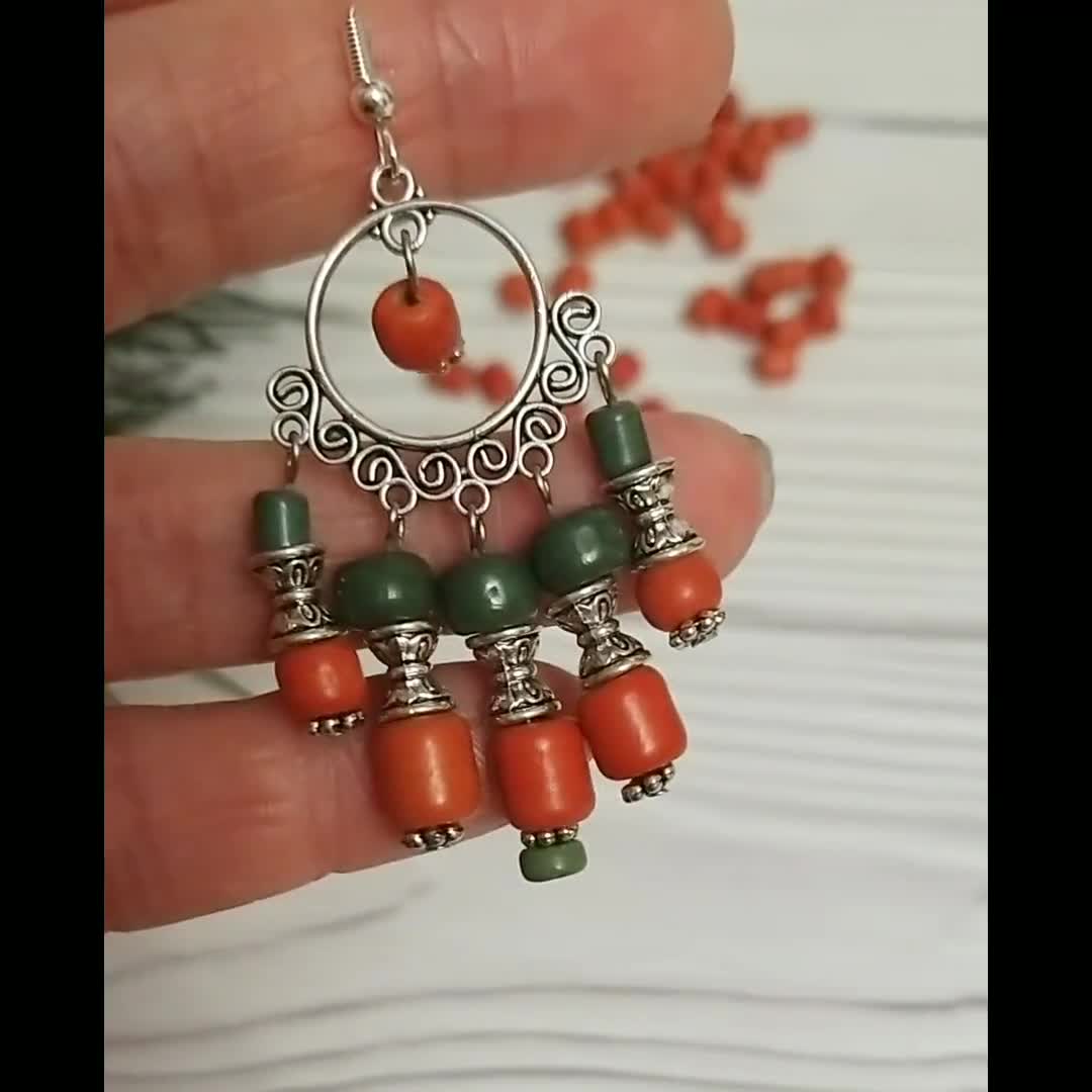 ヴィンテージ レッド グリーン スタッドピアス ウクライナ職人による