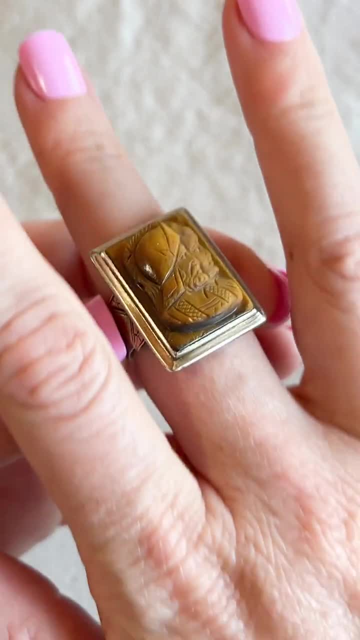 Vintage Tigers Eye Roman Soldier Cameo Gemstone Ring in 10k Vintage Tigers Eye Roman Soldier Cameo Gemstone Ring in 10k