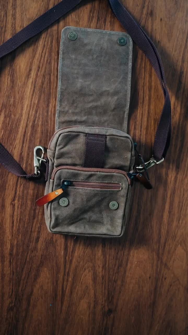 Mostdary Mens Vintage Leather Crossbody Bag Satchel Waterproof Briefcase Handbag Casual Utility Work Shoulder Messenger Bag, Black/Brown, Men's, Size
