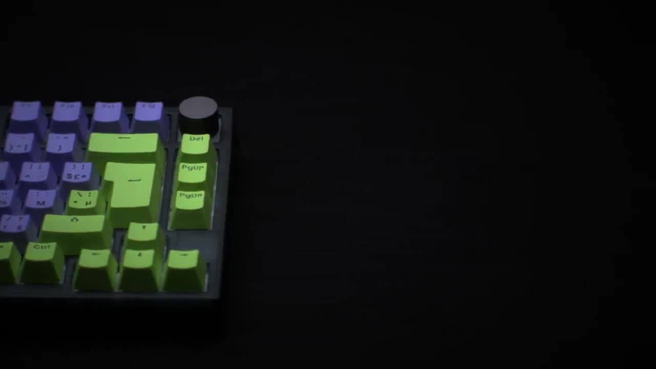 Black Dual Language Keycaps: UK Keychron, Double Shot PBT video poster