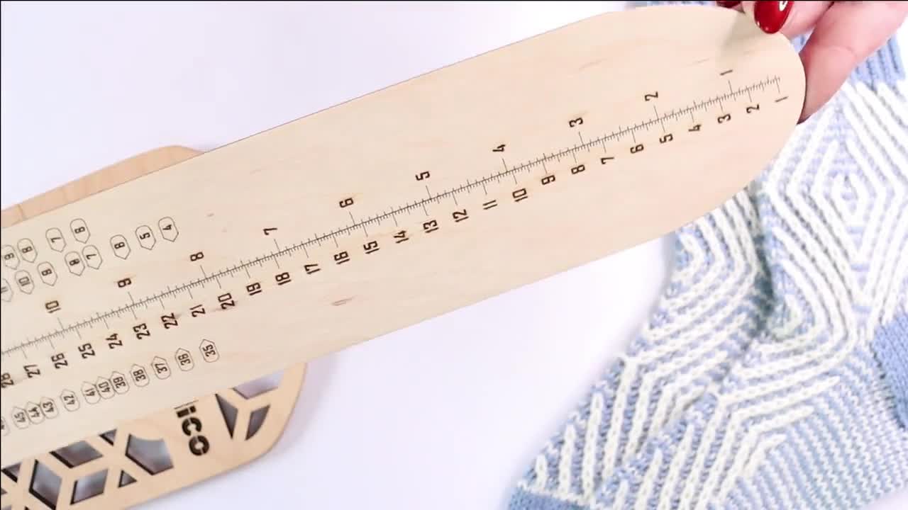 Plastic Knitting Needle Gauge Inch Cm Ruler Hoe Tool US UK Canada